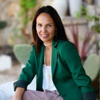 Vanessa Pradera Hospitality Profesional