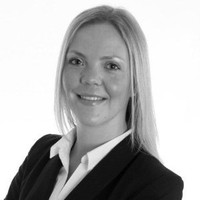 Lynsey R.