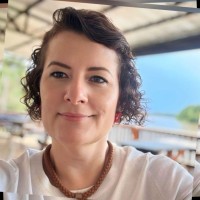 Cynthia Cruvinel Gade