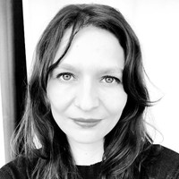 Julia Storz