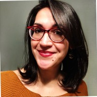 Laura Mora, Pmp