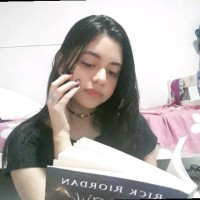 Escritora Carolaine Lefay 🦋