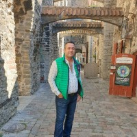 Ali Arour