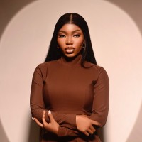 Tina Brown (Logo Queen)