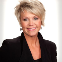 Brooksie Felty Hartness, Crs, Gri, Grla