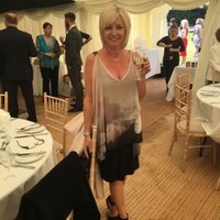 Lesley Lee