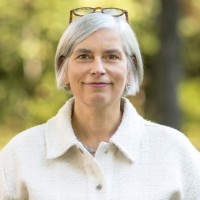 Bettina Muench-Epple