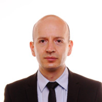 Daniel Vélez-Ramírez