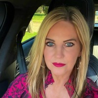Julie Smith Kinney