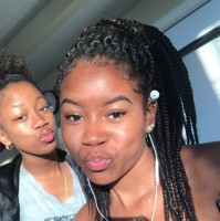 De'nee B