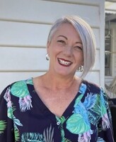 Robyn Saunders