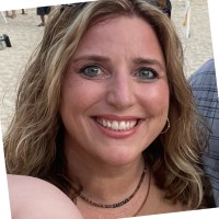 Rebecca Spear