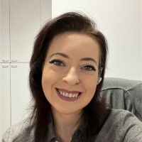 Gloria Gomez