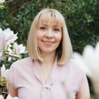 Olena Davison