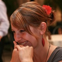 Evelyne Thoen