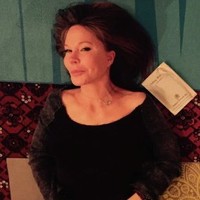 Elizabeth De Vries
