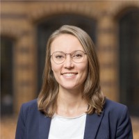 Dr. Laura Creon