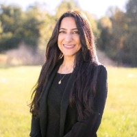 Angela Johnson, Ea