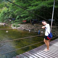 วัชรี เนื่องตุ้ย