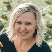 Sarah Dretske
