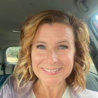 Jennifer Rowe