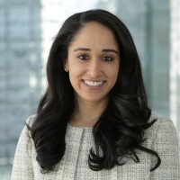 Simran Su, Cfa