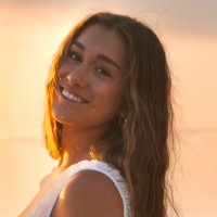 Grace Flores