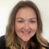 Yvonne Earle