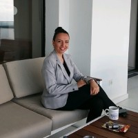 Selin C.