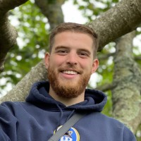 Max Ellis