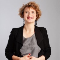 Laura Roth