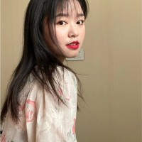 Angela Zhong