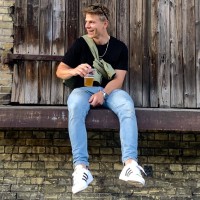 Simon Høvring