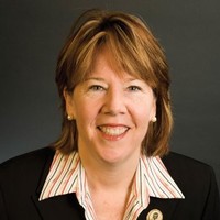 Susan Hinkley, Cae