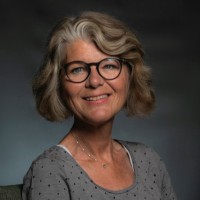 Jeannette Van Den Dungen