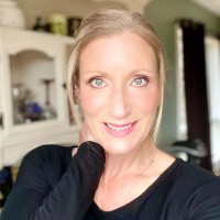 Laurie Owen