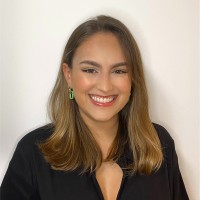 Bruna Laplace Canavarro Costa