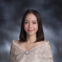 Justine Nicole Pili