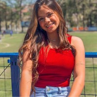 Poliane Neves