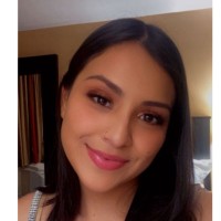 Jasmin E.