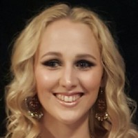 Vicki Carerros, Cma (Aama)
