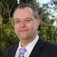 Dr Andre Morris