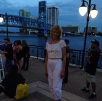 Suzanne Luke