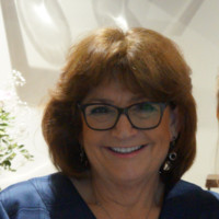 Linda Knight