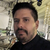 Raymundo Flores