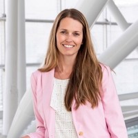 Sarah Winton, Mba, Cia
