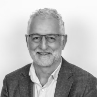 Paul Miles