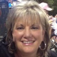 Lynne Bellamy