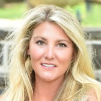 Lesley Rowland