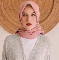 Vania Dwichantika